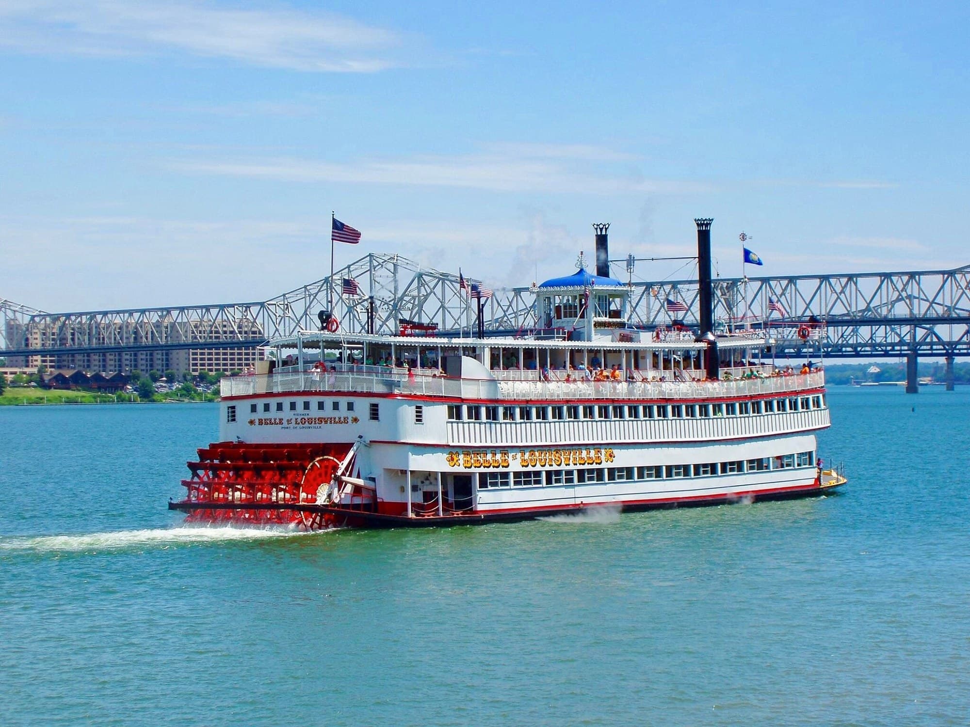 Belle of Louisville sternwheel steamboat on the Ohio River